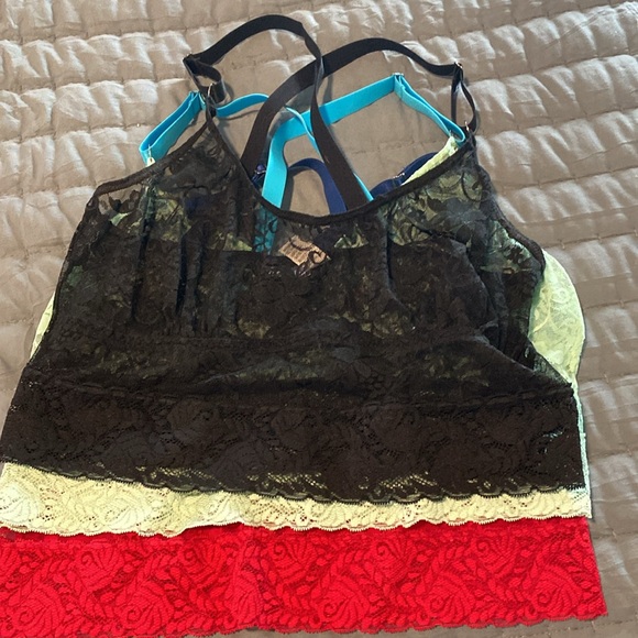 Frederick’s of Hollywood lace bras - Picture 6 of 6